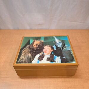 Vintage 1987 Wizard of Oz Jewelry Music Box OFF TO‎ SEE THE WIZARD P3832 Works!